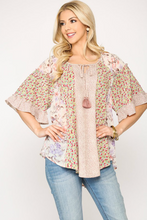 Load image into Gallery viewer, Floral Mixed Print Sleeve Top
