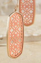 Load image into Gallery viewer, Filigree Geometric Oval Earrings
